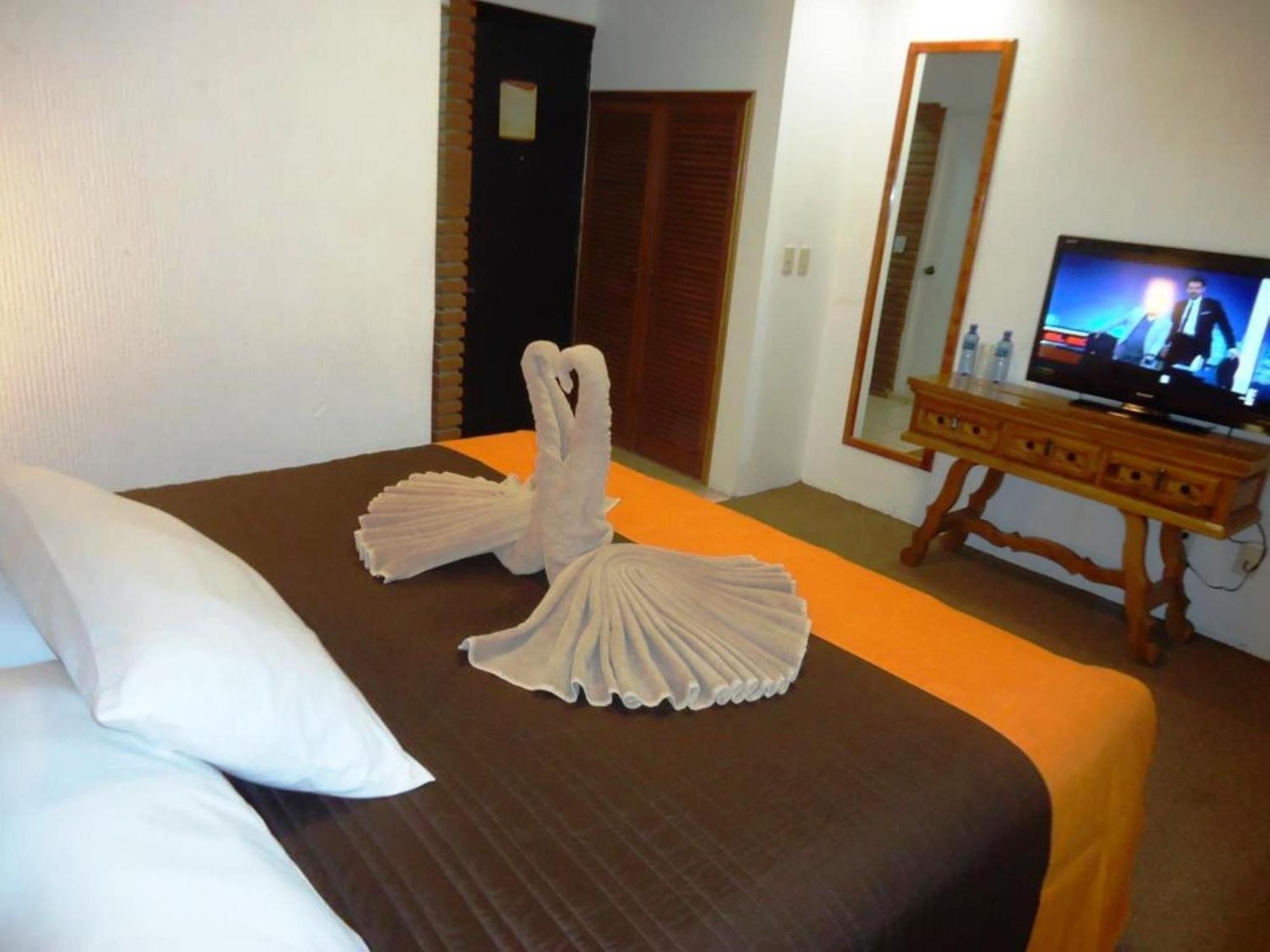Hotel Villa De Cortez Xicotepec de Juarez Экстерьер фото