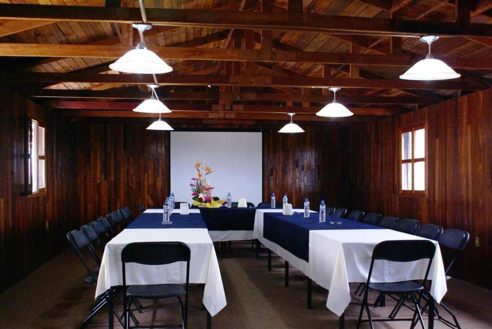 Hotel Villa De Cortez Xicotepec de Juarez Экстерьер фото
