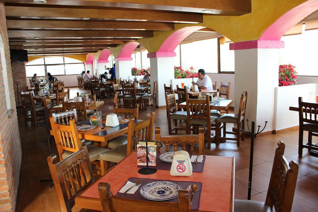 Hotel Villa De Cortez Xicotepec de Juarez Экстерьер фото